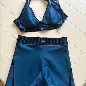 ALO Yoga Teal Activewear Set
